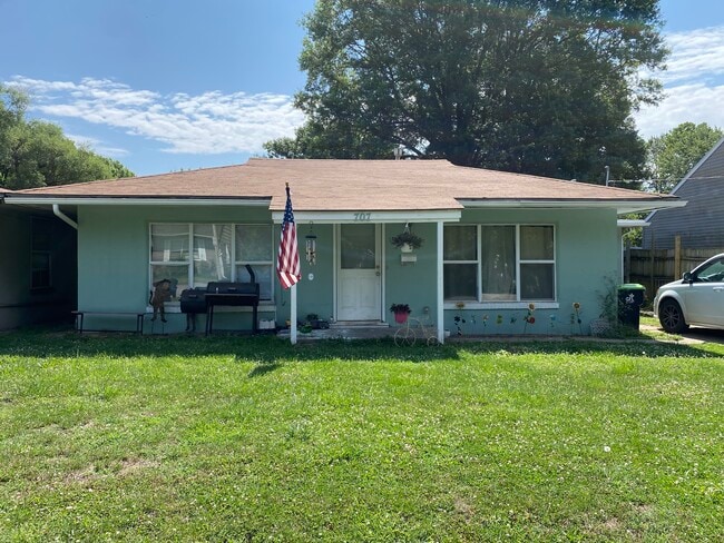 property at 707 S Lexington St