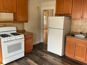 340 Knowlton St in Stratford, CT - Building Photo - Building Photo