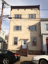 94 Neptune Ave in Jersey City, NJ - Building Photo - Other