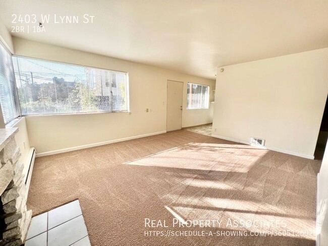 2403 W Lynn St in Seattle, WA - Building Photo - Building Photo