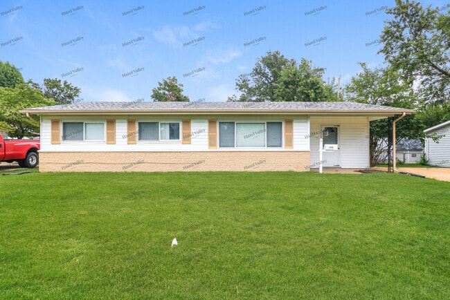 property at 1495 Flicker Dr