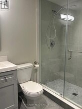 10 Hopkins Cres in Bradford West Gwillimbury, ON - Building Photo - Building Photo