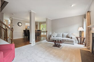 18900 Ferry Landing Cir in Germantown, MD - Building Photo - Building Photo
