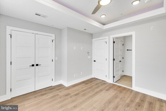 1617 Brown St in Philadelphia, PA - Building Photo - Building Photo