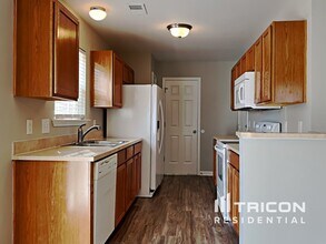 316 Drooping Leaf Rd in Lexington, SC - Building Photo - Building Photo