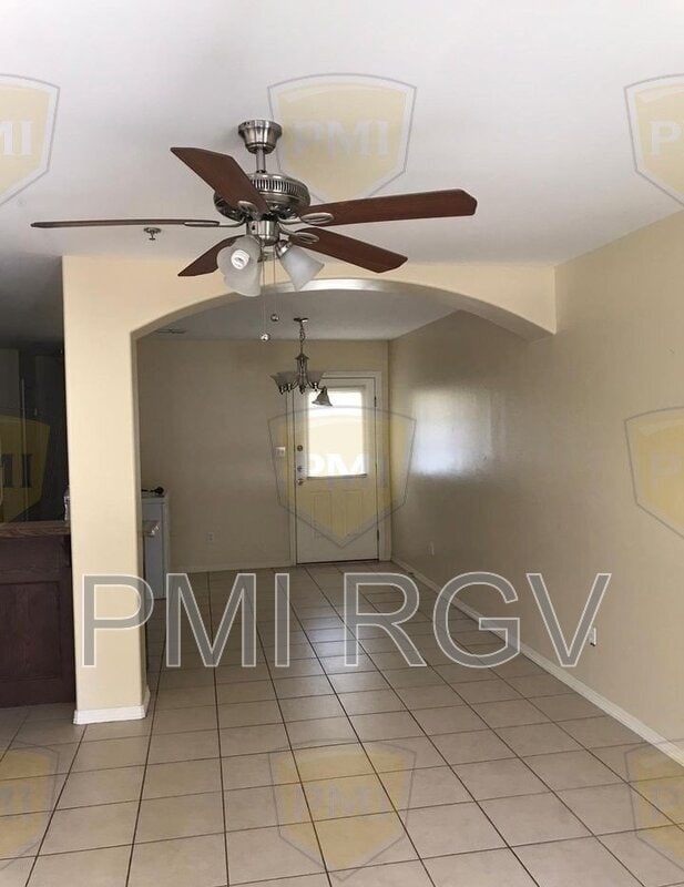 1603 W Omni Ave in Pharr, TX - Building Photo - Building Photo