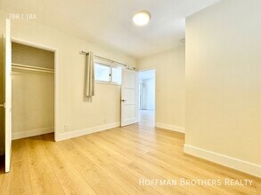 356 Rexford Dr, Unit 5 in Beverly Hills, CA - Building Photo - Building Photo