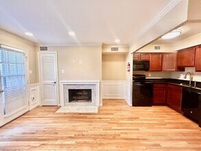 4515 MacArthur Blvd NW-Unit -A in Washington, DC - Building Photo - Building Photo