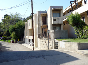 225 Justin Ave in Glendale, CA - Building Photo - Building Photo