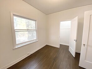 920 N Hoover St, Unit C in Los Angeles, CA - Building Photo - Building Photo