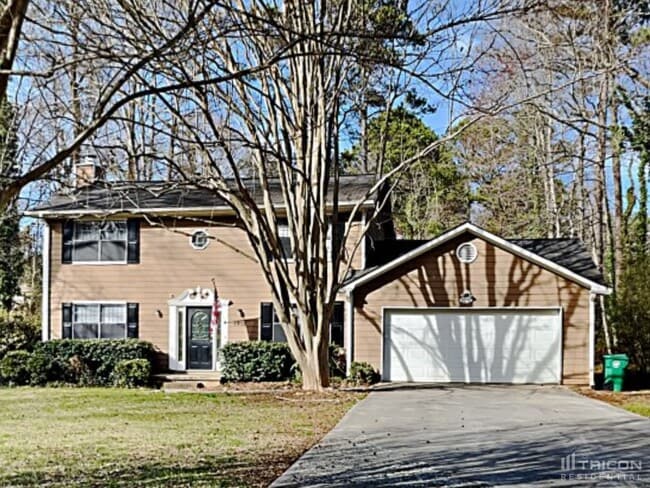 5272 Omalley Ln in Stone Mountain, GA - Building Photo - Building Photo