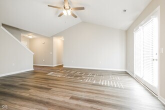 4406 Leaf Cir in Sellersburg, IN - Building Photo - Building Photo