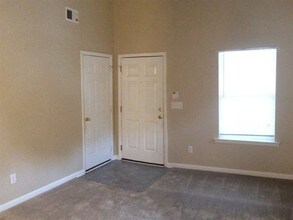 5821 Arbaugh Ct in Raleigh, NC - Foto de edificio - Building Photo