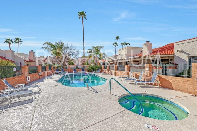 property at 7653 E Vista Dr
