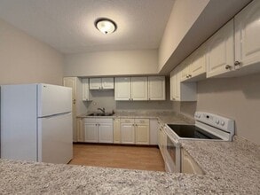 2408 Springfield Xenia Rd in Springfield, OH - Building Photo - Building Photo