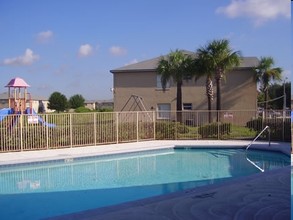 Oak Harbor Apartments in Orlando, FL - Building Photo - Other