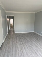 8801 Owensmouth Ave in Los Angeles, CA - Building Photo - Building Photo