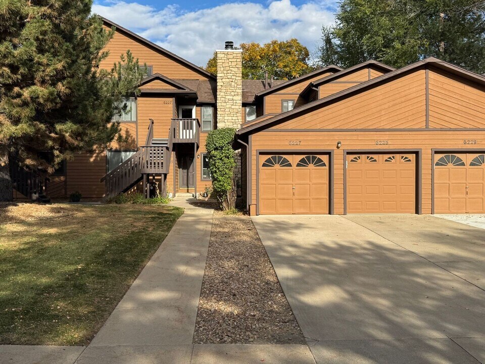 6227 Willow Ln in Boulder, CO - Building Photo
