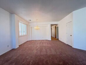 2559 Williamsburg St in Henderson, NV - Building Photo - Building Photo