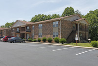 Brownstone in Murfreesboro, TN - Foto de edificio - Building Photo