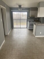 Parkview Apartments in Elgin, TX - Building Photo