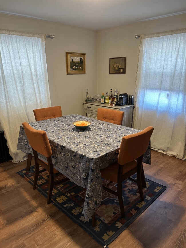 121 Maple St, Unit 121