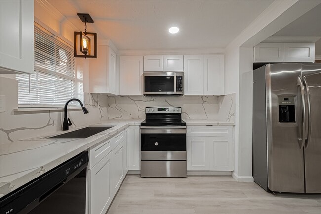 property at 12 Hyde Park Blvd