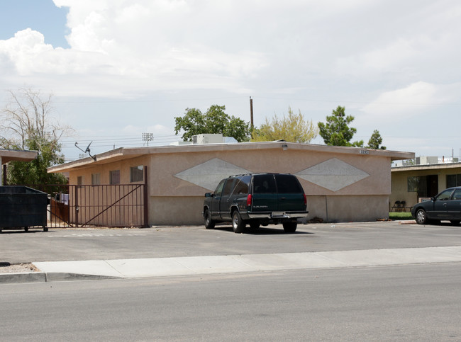 3293 Covey Ln in Las Vegas, NV - Building Photo - Building Photo