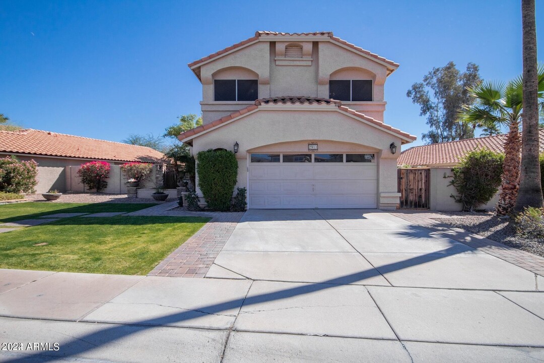 2911 E Windmere Dr in Phoenix, AZ - Foto de edificio