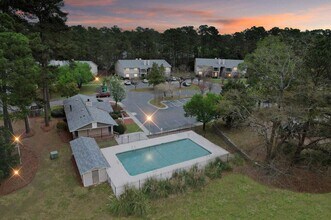 Dira East Apartments in Columbia, SC - Building Photo - Building Photo