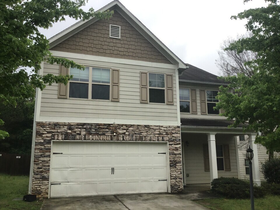 2444 Beal St in Snellville, GA - Building Photo