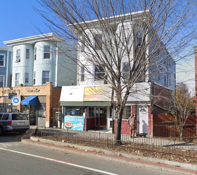property at 692 Columbia Rd