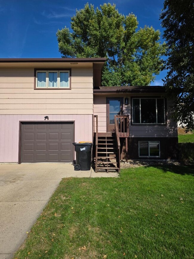property at 708 W Interstate Ave