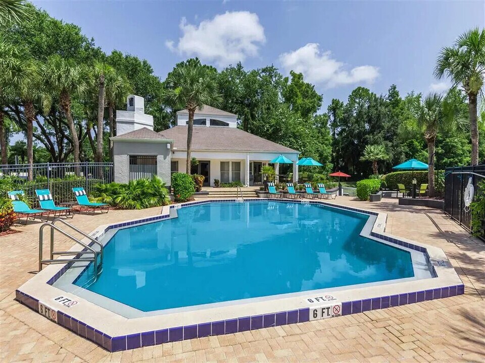 The Granite at Porpoise Bay in Daytona Beach, FL - Foto de edificio