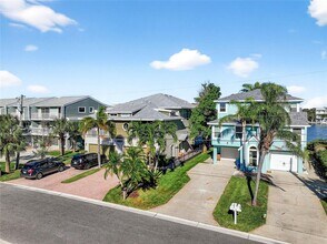 2509 Bay Blvd in Indian Rocks Beach, FL - Building Photo - Building Photo