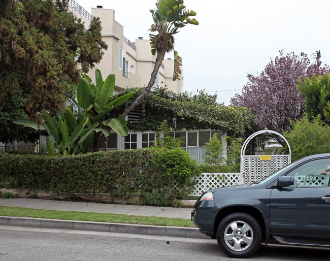 1249 23rd St in Santa Monica, CA - Foto de edificio - Building Photo