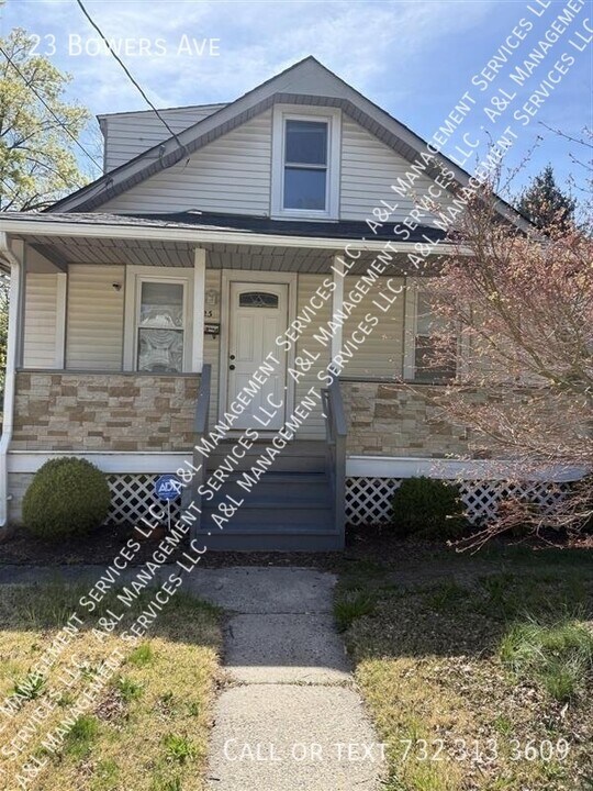 23 Bowers Ave in Runnemede, NJ - Building Photo
