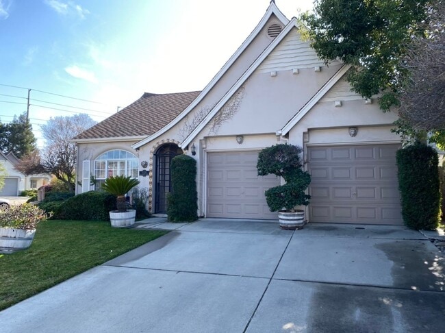 1128 Mandarin Ct in Modesto, CA - Building Photo - Building Photo