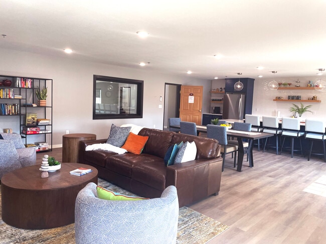 Bridgewater Estates in Alexandria, MN - Building Photo - Building Photo