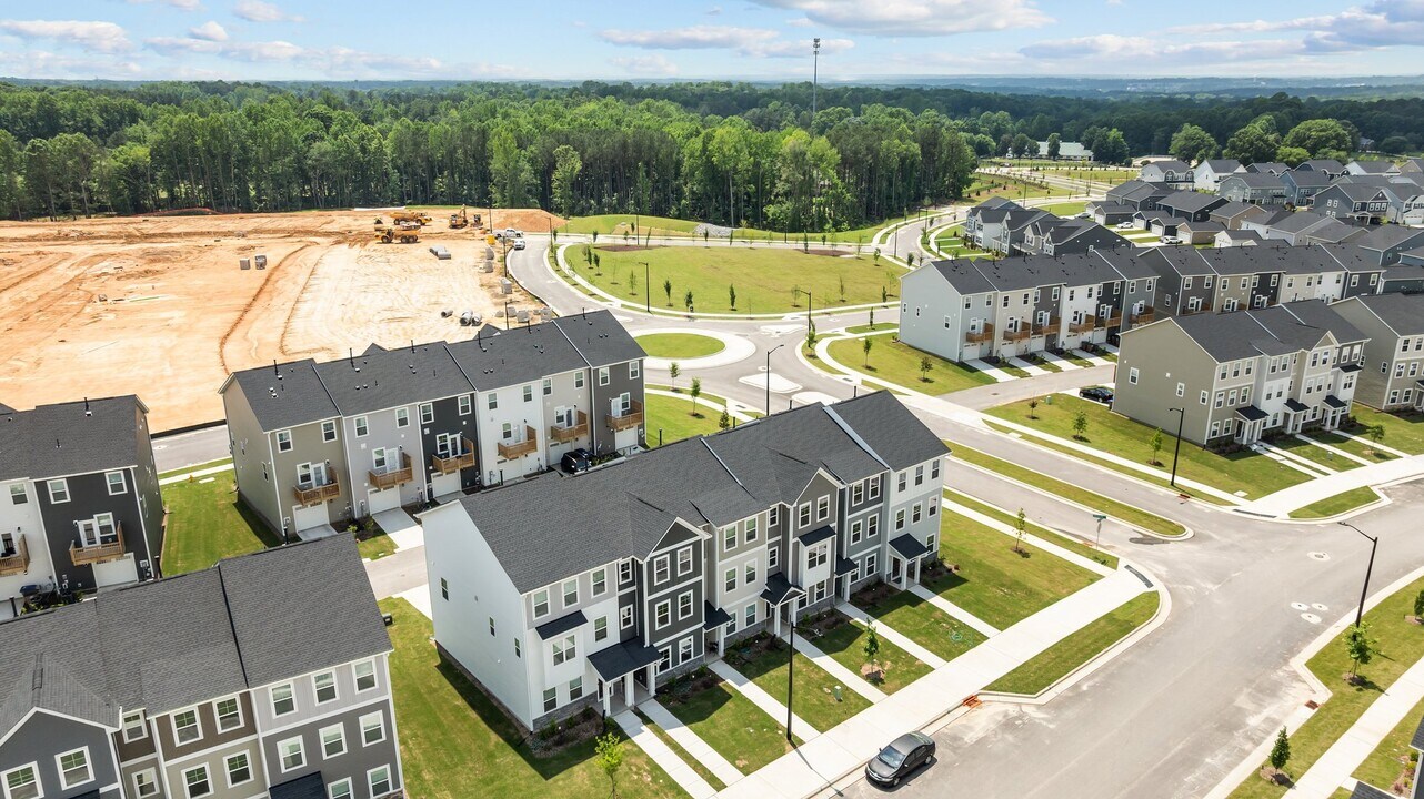 1946 Rosedale Rdg Ave in Wake Forest, NC - Building Photo