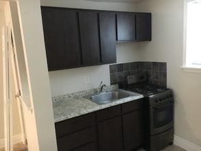 3500 Garrott St, Unit 3500 Garrott Apt. 9 in Houston, TX - Building Photo - Building Photo