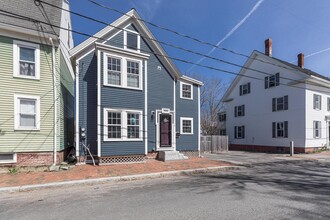 21 Union St-Unit -Unit A in Portsmouth, NH - Building Photo - Building Photo