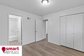 4321 Morgan Ford Rd in St. Louis, MO - Building Photo - Building Photo