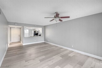 15206 Parkside Dr in Ft. Myers, FL - Building Photo - Building Photo