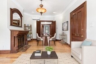236 W Newton St in Boston, MA - Building Photo - Building Photo