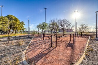 1609 Vespertina Ct in Las Vegas, NV - Building Photo - Building Photo