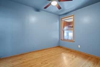 4437 S Sawyer Ave in Chicago, IL - Building Photo - Building Photo