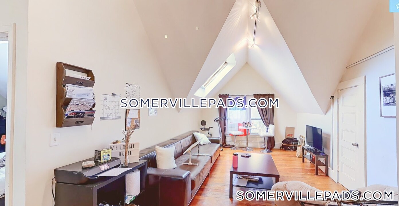 98 Elm St in Somerville, MA - Building Photo