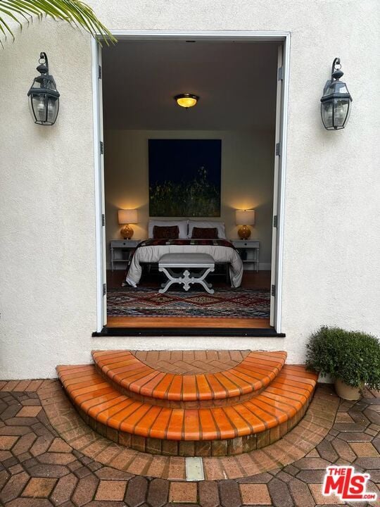 155 S Saltair Ave in Los Angeles, CA - Building Photo - Building Photo