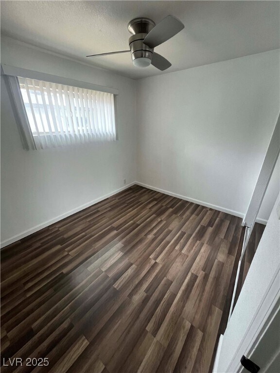 2524 N McCarran St in North Las Vegas, NV - Building Photo - Building Photo